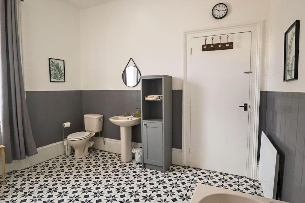 4 Bed Home 3 Mins From Harbour + Sandy Beach Folkestone Zewnętrze zdjęcie