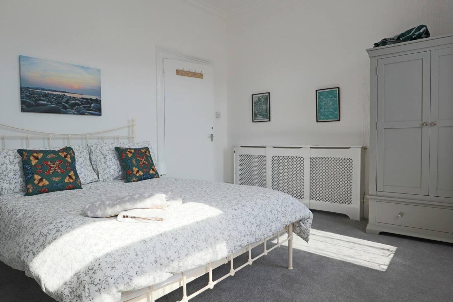 4 Bed Home 3 Mins From Harbour + Sandy Beach Folkestone Zewnętrze zdjęcie