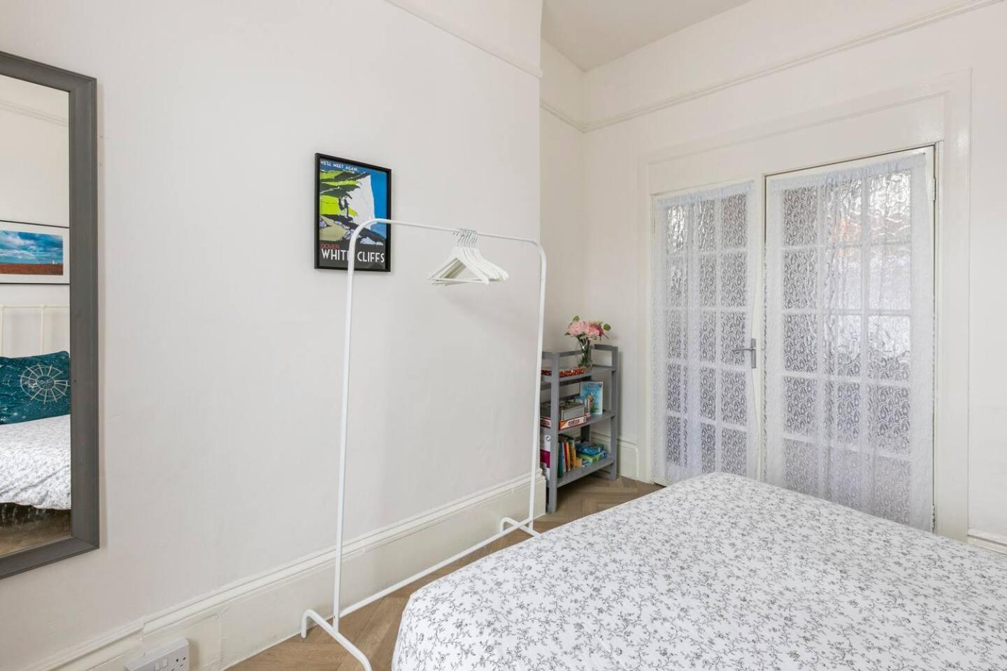 4 Bed Home 3 Mins From Harbour + Sandy Beach Folkestone Zewnętrze zdjęcie