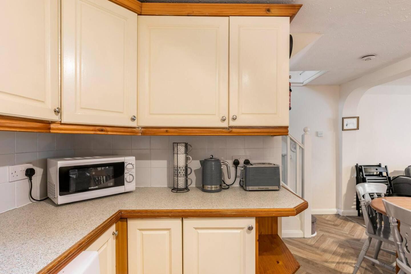 4 Bed Home 3 Mins From Harbour + Sandy Beach Folkestone Zewnętrze zdjęcie